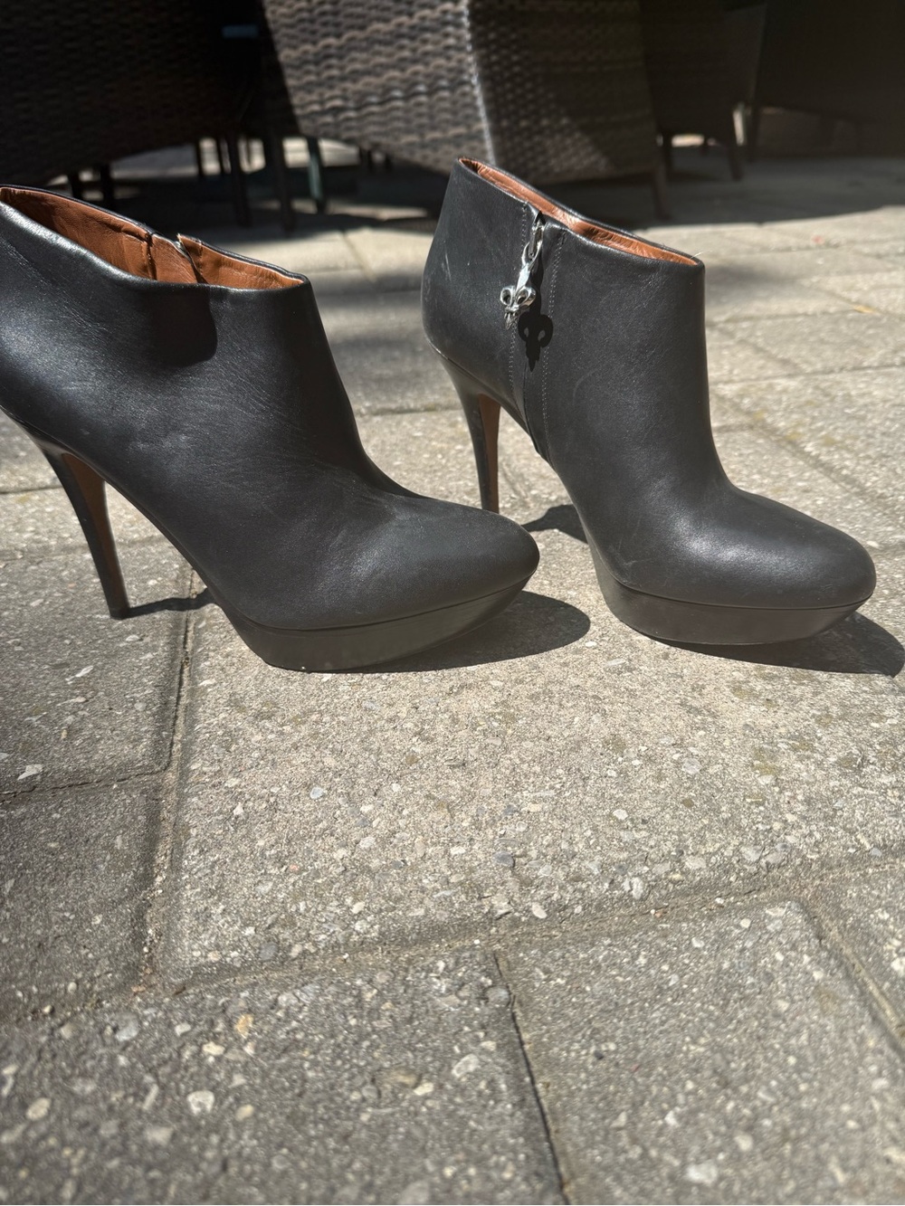 Black Women's Stiletto Heel Ankle Booties